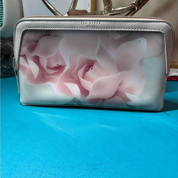 Ted Baker Cosmetic bag - Picture 2 of 9